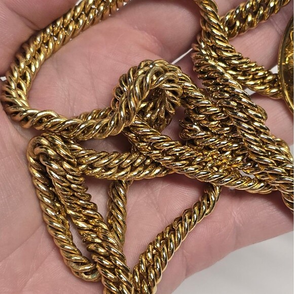 Carolee Lux Extra Long Heavy Chunky Gold Chain Necklace With Bronzallure Pendant - Picture 3 of 11